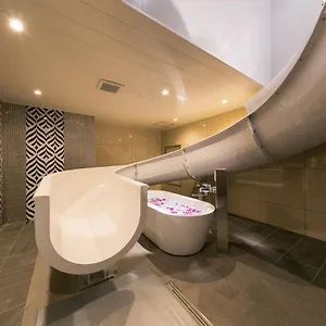 hotel-eldia-modern-kobe-adults-only.hotels-in-kyoto.org/